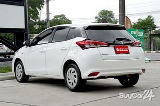 2022 Toyota YARIS (Year 17-25) 1.2 Entry thumbnail 4