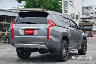 2015 Mitsubishi PAJERO SPORT (ปี 15-18) 2.4 GT Premium 4WD thumbnail 6