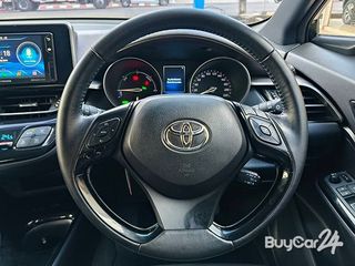 2018 Toyota C-HR (ปี 17-23) 1.8 HV Mid thumbnail 11