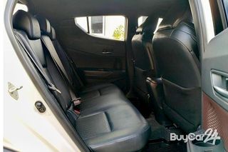 2018 Toyota C-HR (ปี 17-23) 1.8 HV Mid thumbnail 17