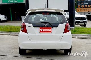 2010 Honda JAZZ (ปี 08-14) 1.5 S thumbnail 5