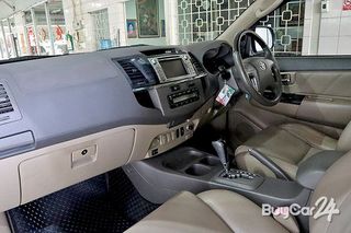 2012 Toyota FORTUNER (Year 12-15) 3.0 V thumbnail 13