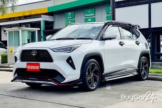 2024 Toyota Yaris Cross (Year 23-29) 1.5 HEV Premium thumbnail 3