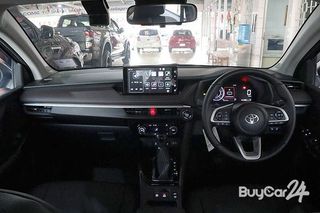 2023 Toyota Yaris Ativ (ปี 22-28) 1.2 Premium thumbnail 19