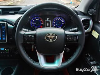 2015 Toyota HILUX REVO Double Cab 2.8 G Double Cab 4WD thumbnail 11