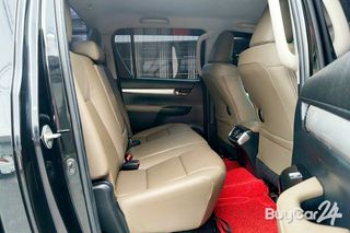 2015 Toyota HILUX REVO Double Cab 2.8 G Double Cab 4WD thumbnail 18
