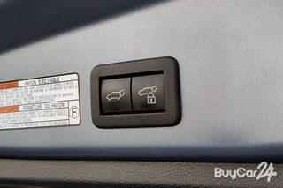 2021 Toyota Corolla Cross (Year 20-26) 1.8 Hybrid Premium Safety thumbnail 8