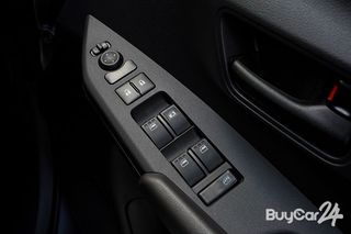 2025 Toyota Yaris Ativ (Year 22-28) 1.2 Sport thumbnail 14