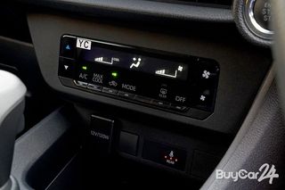 2025 Toyota Yaris Ativ (Year 22-28) 1.2 Sport thumbnail 17