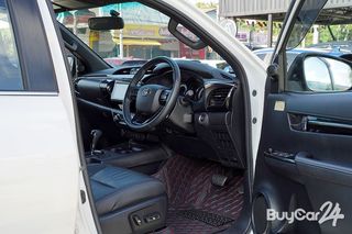 2019 Toyota HILUX REVO Double Cab 2.8 Rocco Double Cab 4WD thumbnail 9