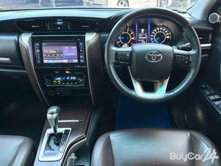 2017 Toyota FORTUNER (Year 15-25) 2.4 V thumbnail 10