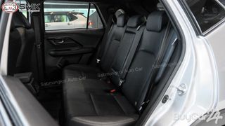 2024 Toyota Yaris Cross (Year 23-29) 1.5 HEV Premium Luxury thumbnail 14