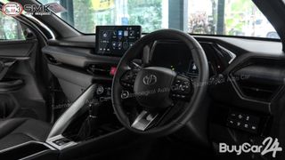 2024 Toyota Yaris Cross (Year 23-29) 1.5 HEV Premium Luxury thumbnail 16