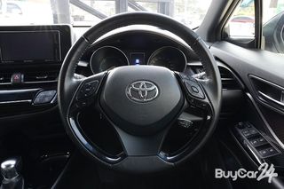2019 Toyota C-HR (Year 17-23) 1.8 HV Hi thumbnail 12