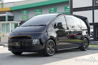 2021 Hyundai Staria (Year 21-28) 2.2 SEL thumbnail 3