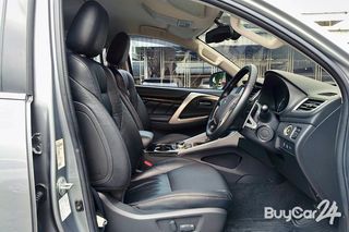 2015 Mitsubishi PAJERO SPORT (ปี 15-18) 2.4 GT Premium 4WD thumbnail 9
