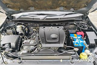2015 Mitsubishi PAJERO SPORT (ปี 15-18) 2.4 GT Premium 4WD thumbnail 8