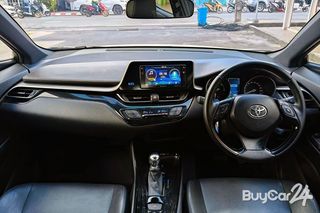 2018 Toyota C-HR (ปี 17-23) 1.8 HV Mid thumbnail 19
