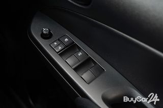 2017 Toyota Yaris Ativ (ปี 17-22) 1.2 J thumbnail 12