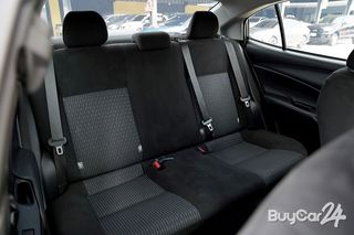2017 Toyota Yaris Ativ (ปี 17-22) 1.2 J thumbnail 18
