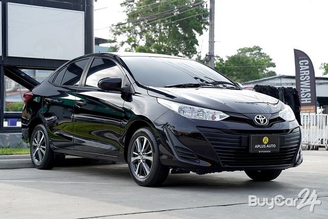2017 Toyota Yaris Ativ