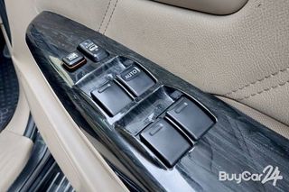 2012 Toyota FORTUNER (Year 12-15) 3.0 V thumbnail 12
