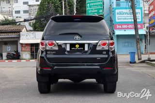 2012 Toyota FORTUNER (Year 12-15) 3.0 V thumbnail 5
