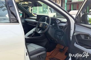 2024 Toyota Yaris Cross (Year 23-29) 1.5 HEV Premium thumbnail 11