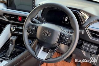 2024 Toyota Yaris Cross (Year 23-29) 1.5 HEV Premium thumbnail 12