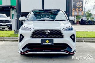 2024 Toyota Yaris Cross (Year 23-29) 1.5 HEV Premium thumbnail 2