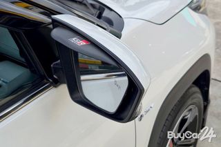 2024 Toyota Yaris Cross (Year 23-29) 1.5 HEV Premium thumbnail 7