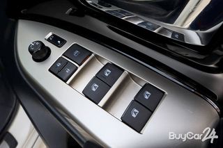 2019 Toyota INNOVA (ปี 16-22) 2.8 Crysta V thumbnail 9