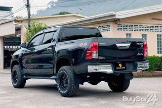 2015 Toyota HILUX REVO Double Cab 2.8 G Double Cab 4WD thumbnail 4