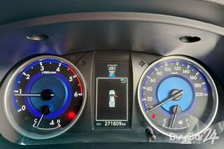 2015 Toyota HILUX REVO Double Cab 2.8 G Double Cab 4WD thumbnail 14