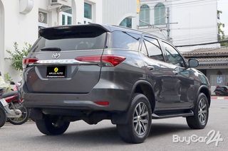 2016 Toyota FORTUNER (ปี 15-25) 2.4 V thumbnail 6
