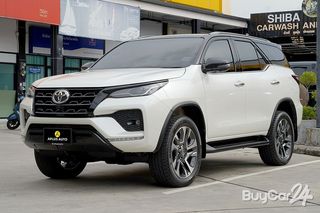 2022 Toyota FORTUNER (Year 15-25) 2.4 Commander thumbnail 3