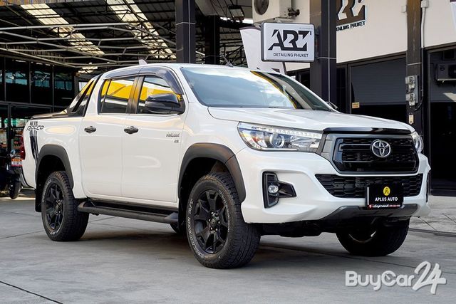 2019 Toyota HILUX REVO