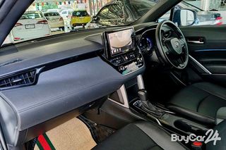 2021 Toyota Corolla Cross (Year 20-26) 1.8 Hybrid Premium Safety GR Sport thumbnail 14