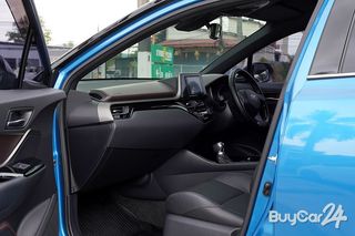 2019 Toyota C-HR (ปี 17-23) 1.8 HV Hi thumbnail 15