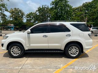 2013 Toyota FORTUNER (Year 12-15) 3.0 V 4WD thumbnail 1