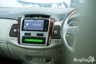 2015 Toyota INNOVA (Year 11-15) 2.0 V thumbnail 16