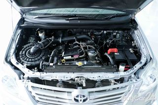 2015 Toyota INNOVA (Year 11-15) 2.0 V thumbnail 7