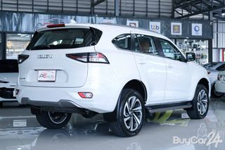 2021 Isuzu MU-X (ปี 20-26) 1.9 Ultimate thumbnail 4