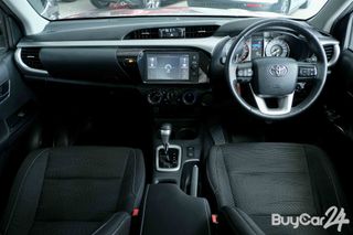 2022 Toyota HILUX REVO Smart Cab 2.4 Z Edition Mid Smart Cab thumbnail 13