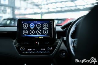 2023 Toyota Corolla Cross (Year 20-26) 1.8 Hybrid Premium Safety GR Sport thumbnail 18