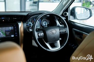 2016 Toyota FORTUNER (ปี 15-25) 2.8 V 4WD thumbnail 13