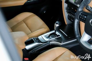 2016 Toyota FORTUNER (ปี 15-25) 2.8 V 4WD thumbnail 18