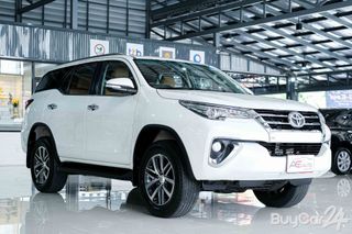 2016 Toyota FORTUNER (ปี 15-25) 2.8 V 4WD thumbnail 3