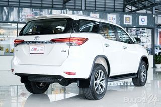 2016 Toyota FORTUNER (ปี 15-25) 2.8 V 4WD thumbnail 4